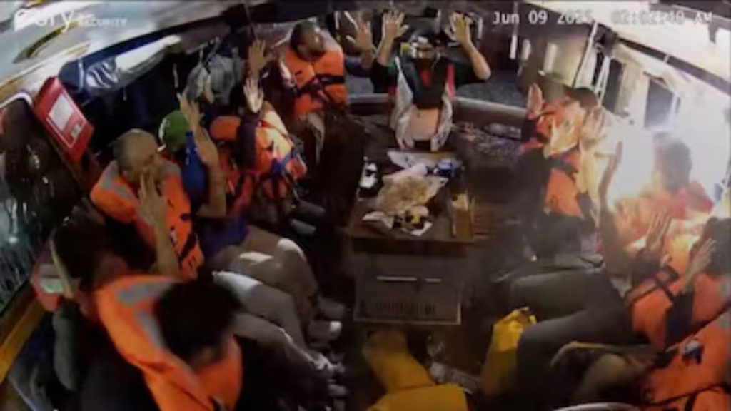 Israel Intercepta Flotilla Humanitaria - Apoyo Regio Israel Secuestra Embarcación Con Ayuda Humanitaria De Flotilla De La Libertad