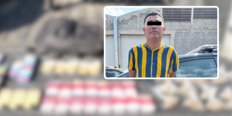 Topo Chico Robo - Apoyo Regio Detenido Con Mariguana, Colonia Topo Chico, Policía De Monterrey, Operativo Escudo, Robo a Tienda - Apoyo Regio