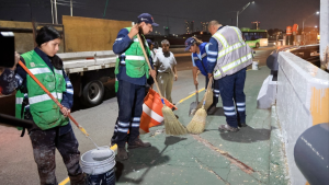 Mantenimiento-a-banquetas-Marcelo-Segovia-Avenida-Revolución-limpieza-urbana-operativo-nocturno