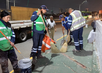 Mantenimiento-a-banquetas-Marcelo-Segovia-Avenida-Revolución-limpieza-urbana-operativo-nocturno