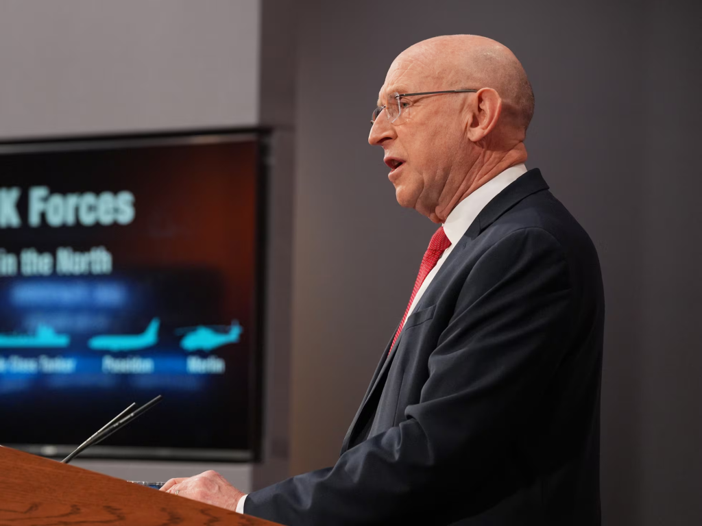 Ministro De Defensa Británico John Healey 