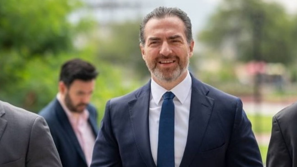 Alcalde De Monterrey, Adrián De La Garza - Apoyo Regio
