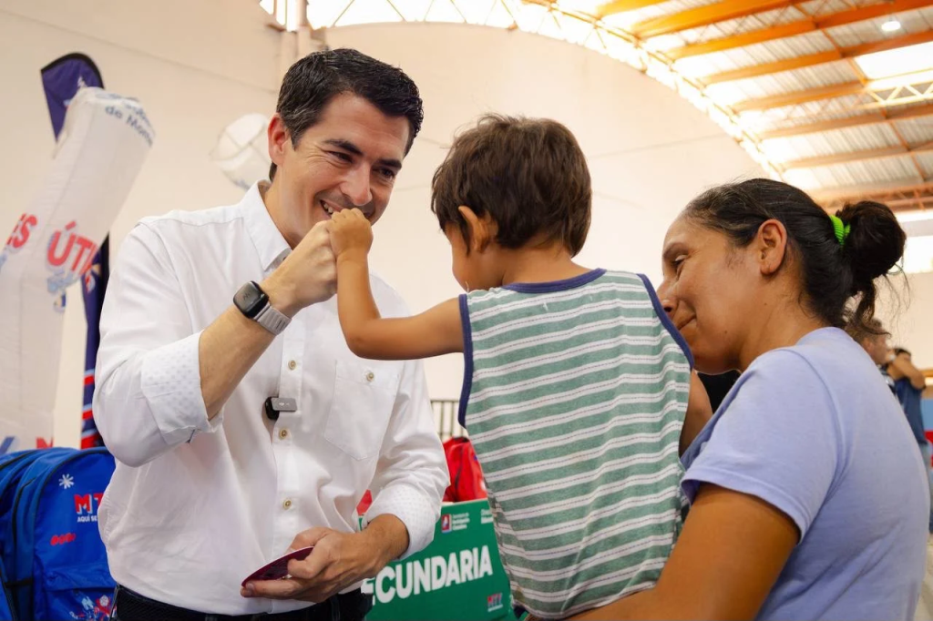 Impacto Económico De Las Familias Con La Entrega Gratuita De útiles Escolares - Apoyo Regio